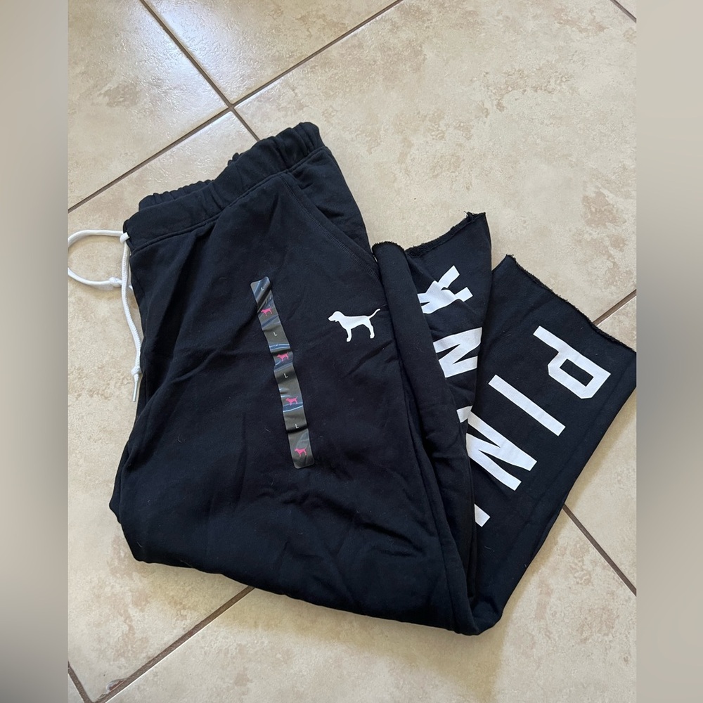 PINK Victoria’s Secret black sweatpants